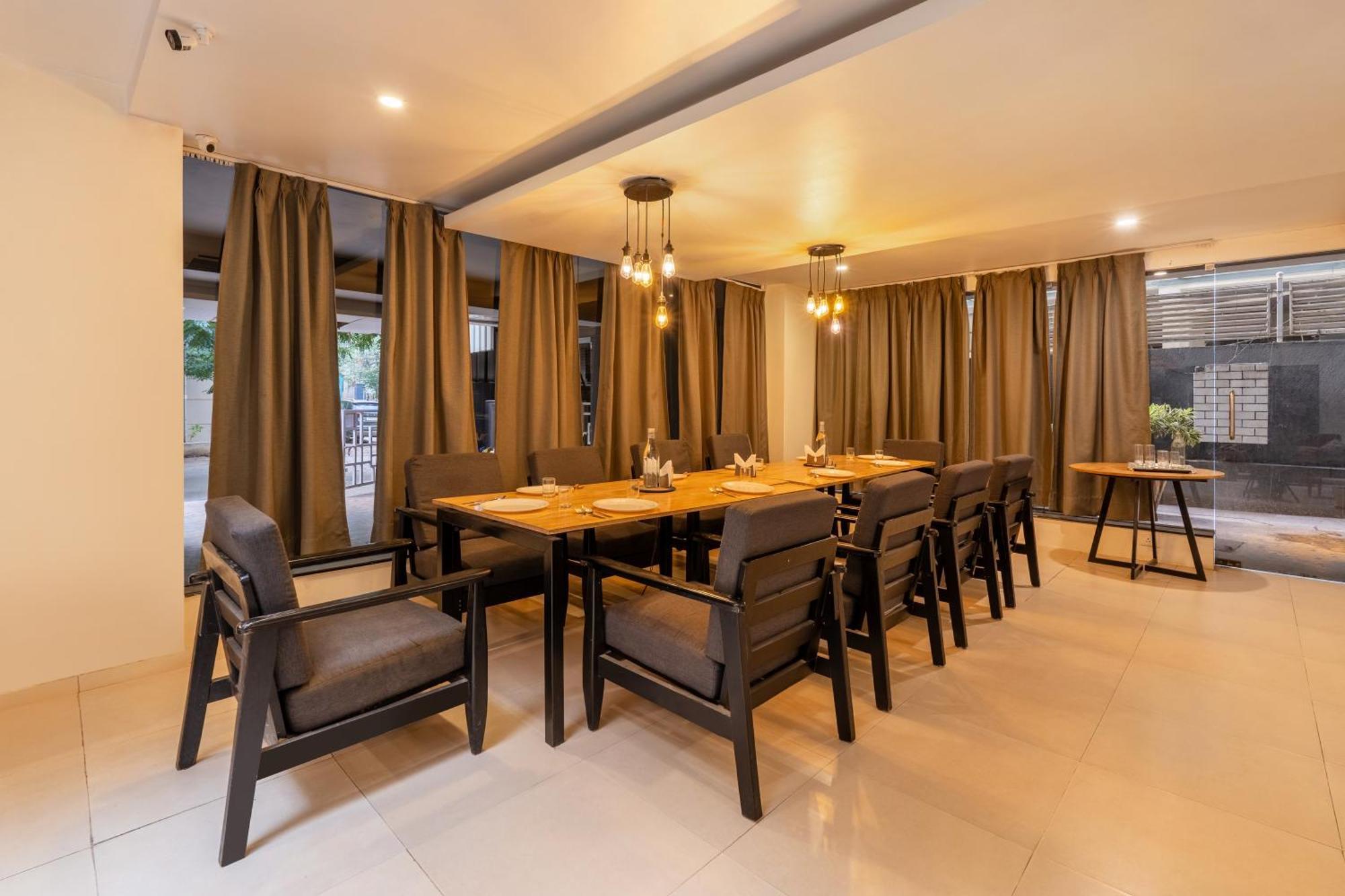 Monday Hotels Hitec City Hyderabad Eksteriør billede