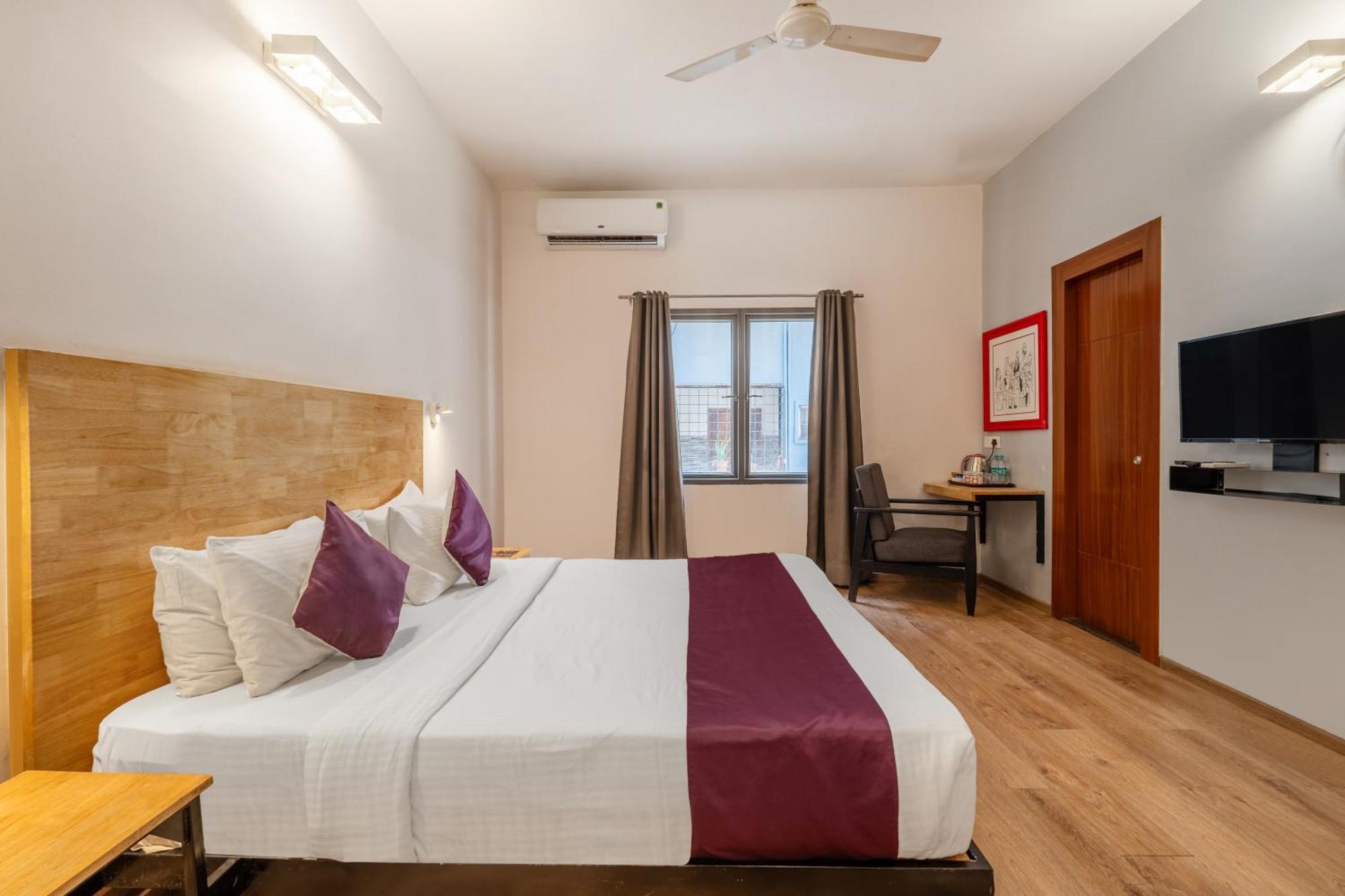 Monday Hotels Hitec City Hyderabad Eksteriør billede